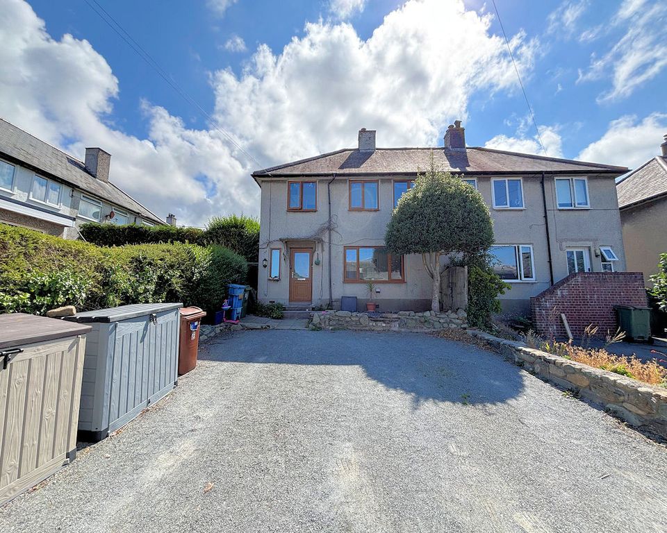Property photo 2 of 35