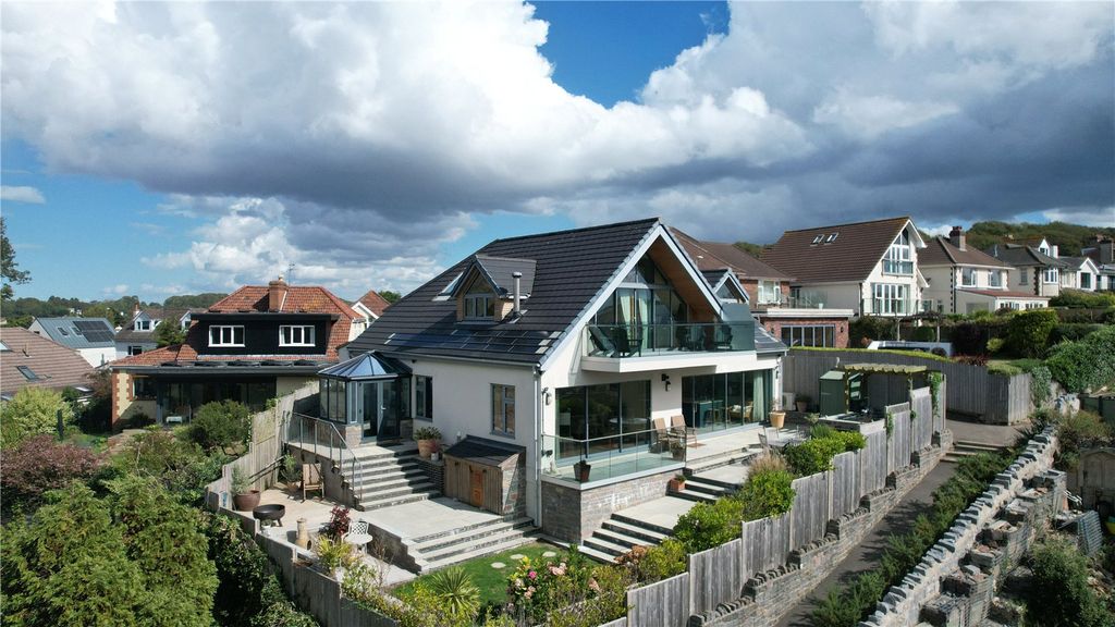 Property photo 1 of 38 Picture No. 17