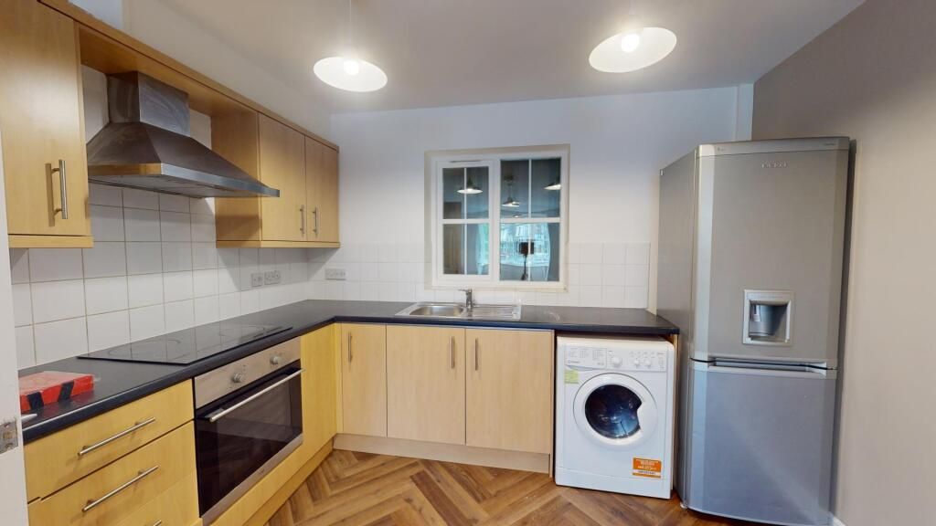 Property photo 3 of 6 Gallery