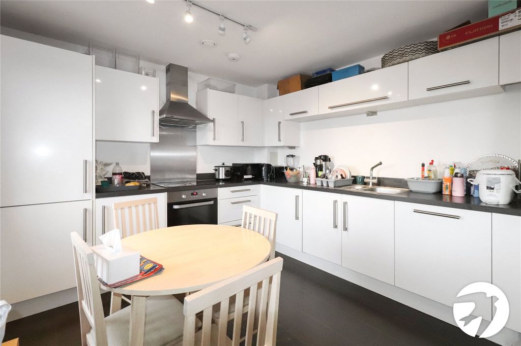 Property photo 2 of 13 Picture No. 12