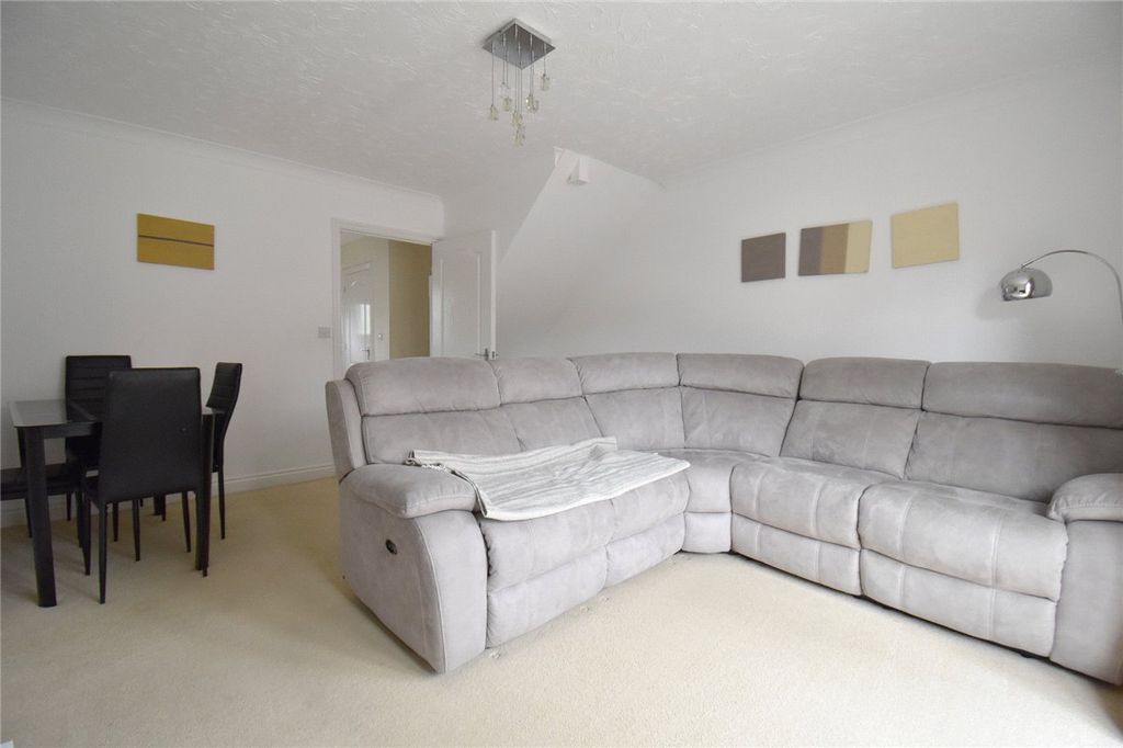 Property photo 2 of 9 Picture No. 37