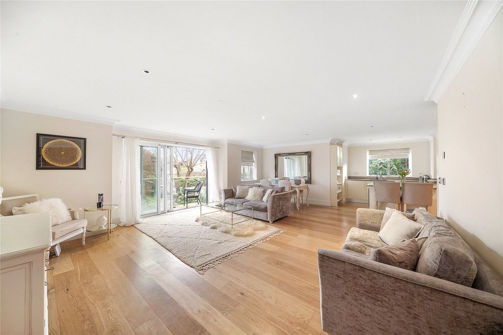 Property photo 3 of 12 Picture No. 03