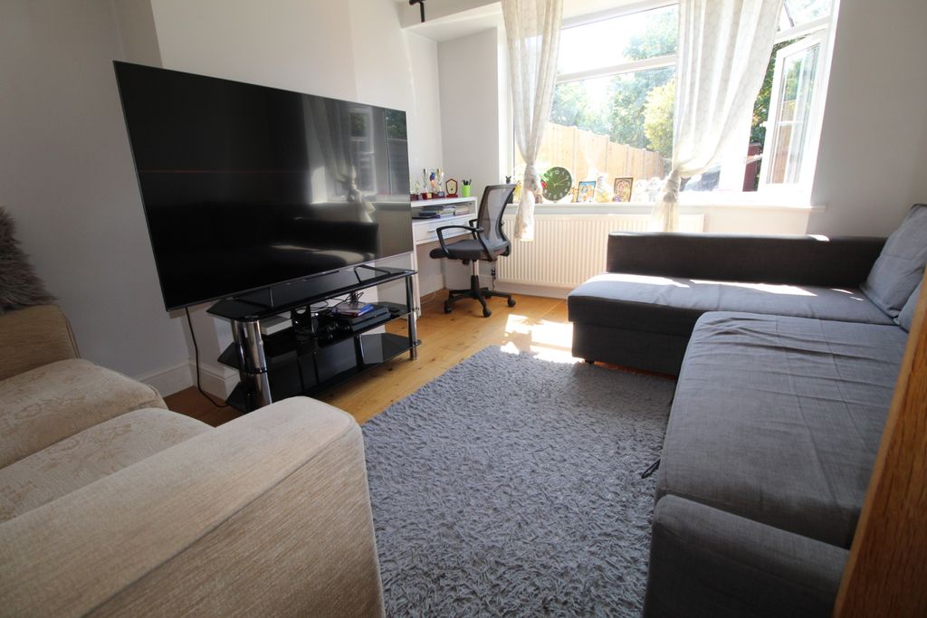 Property photo 2 of 15 Gallery