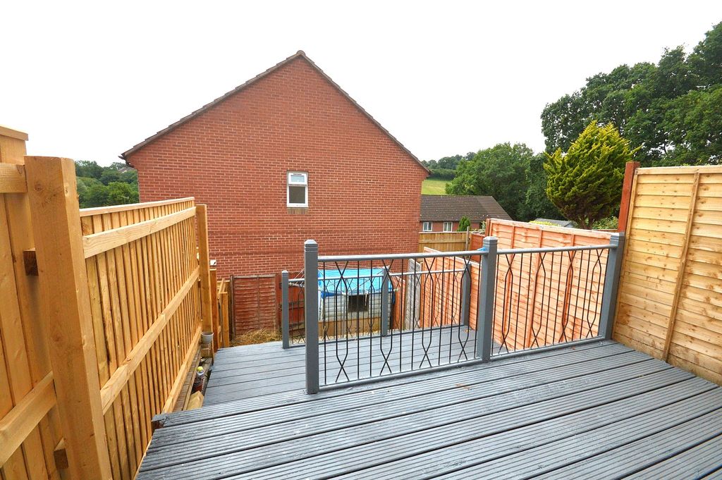 Property photo 2 of 9 2 - Picture No. 37