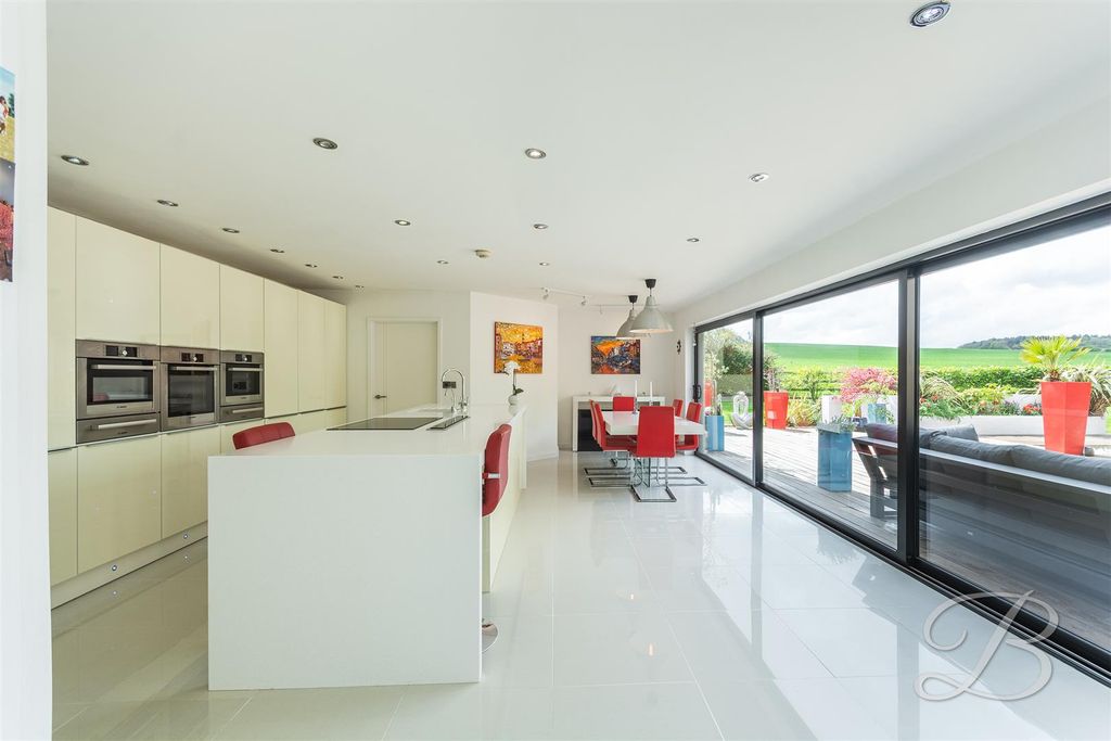 Property photo 3 of 55 Kitchen/Diner