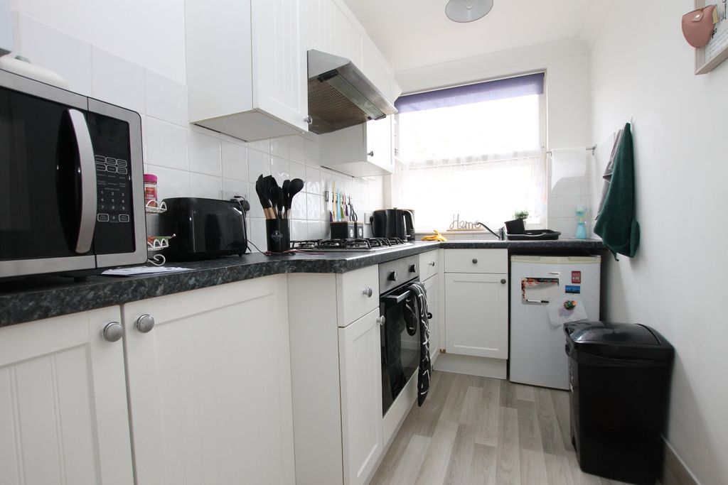 Property photo 3 of 8 Img_0939.Jpg