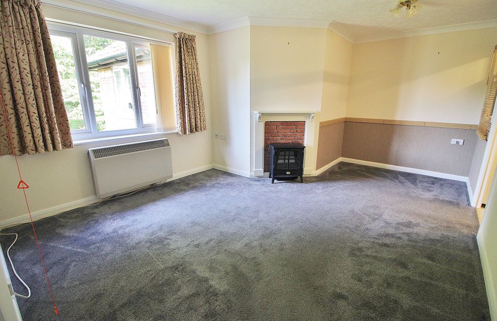Property photo 2 of 9