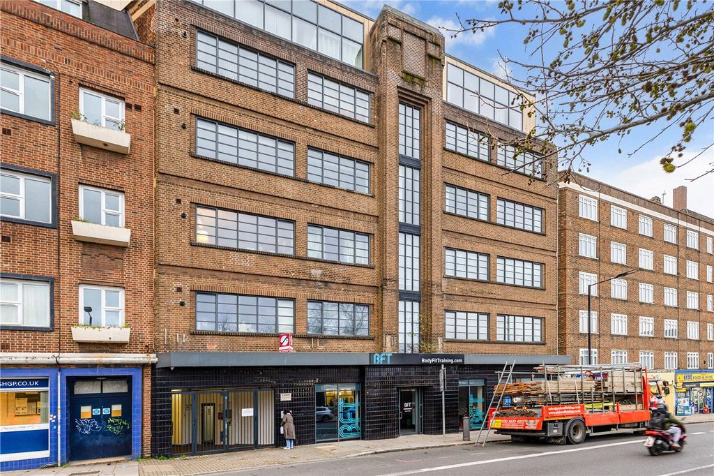 Property photo 1 of 20 Picture No. 04