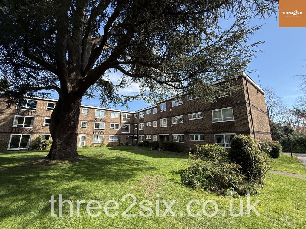 Property photo 1 of 9 Spacious First Floor Two Bedroom Apartment Â€“ Prime Four Oaks Location.
