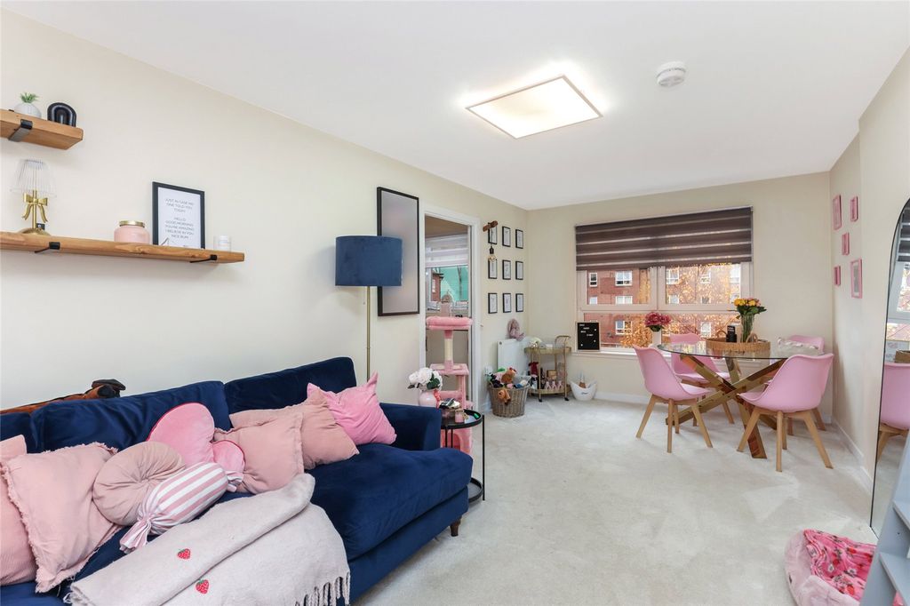 Property photo 2 of 10 2