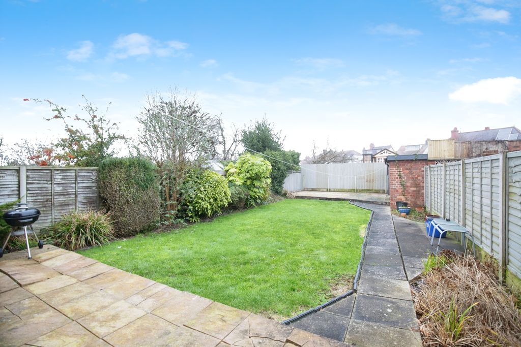 Property photo 2 of 23 1d950A27-Mw-10605