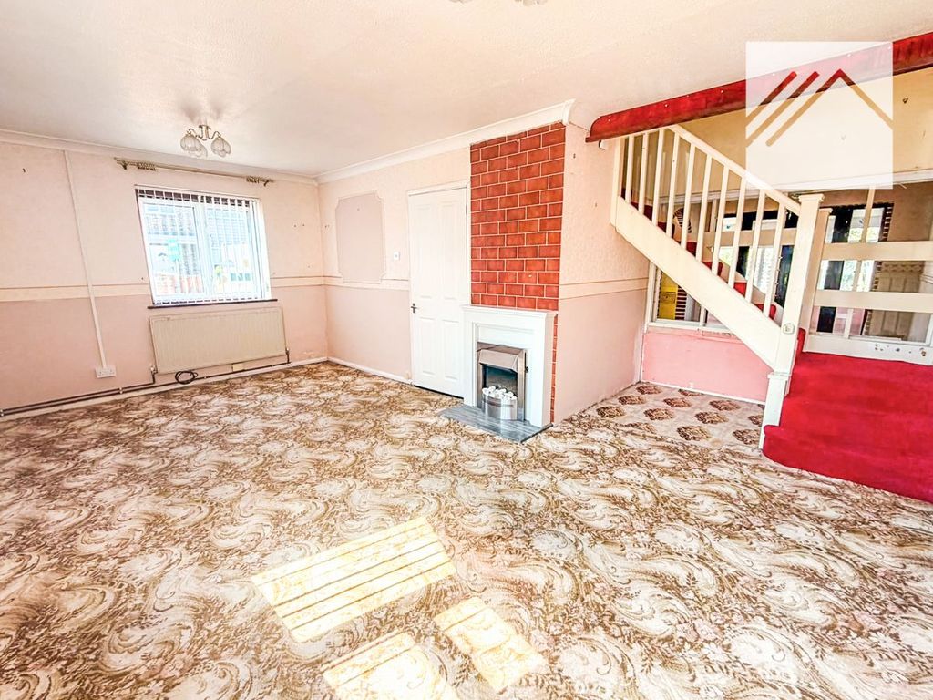 Property photo 3 of 16