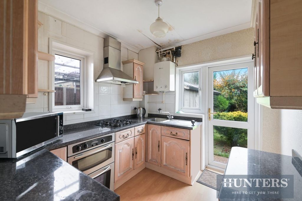 Property photo 2 of 12 London Road,741- (3).Jpg