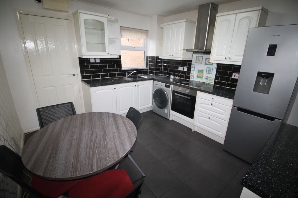 Property photo 2 of 8 Img_0982