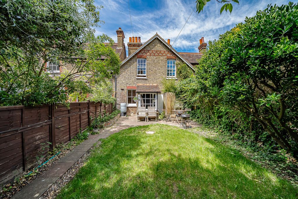 Property photo 1 of 24