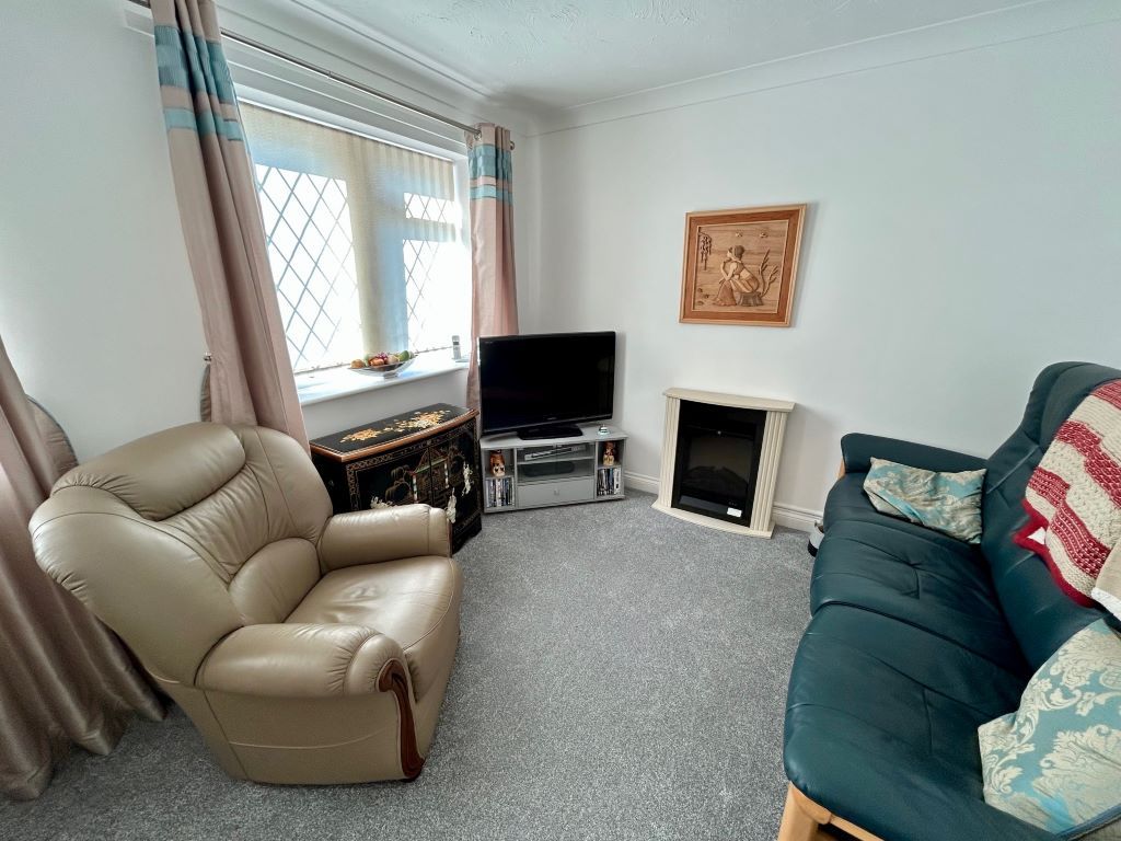 Property photo 3 of 16