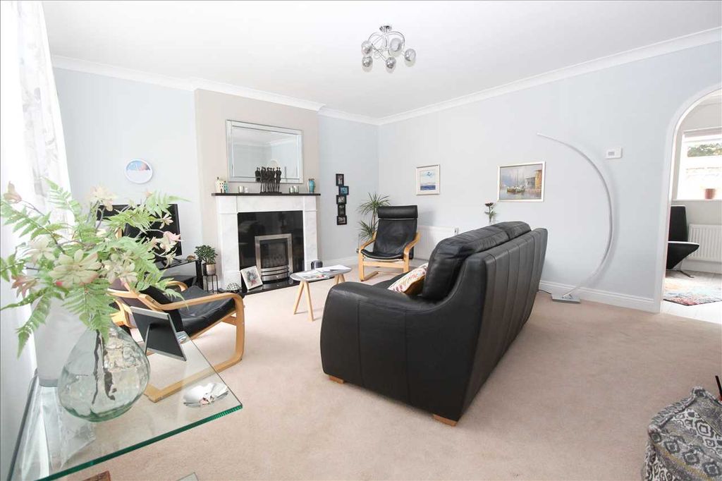 Property photo 3 of 23 Living Room