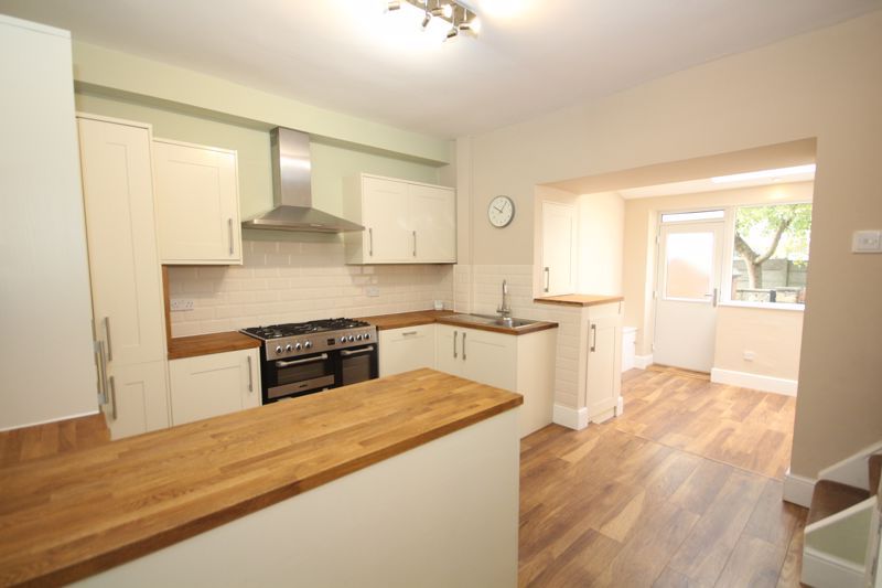 Property photo 3 of 15 Kitchen