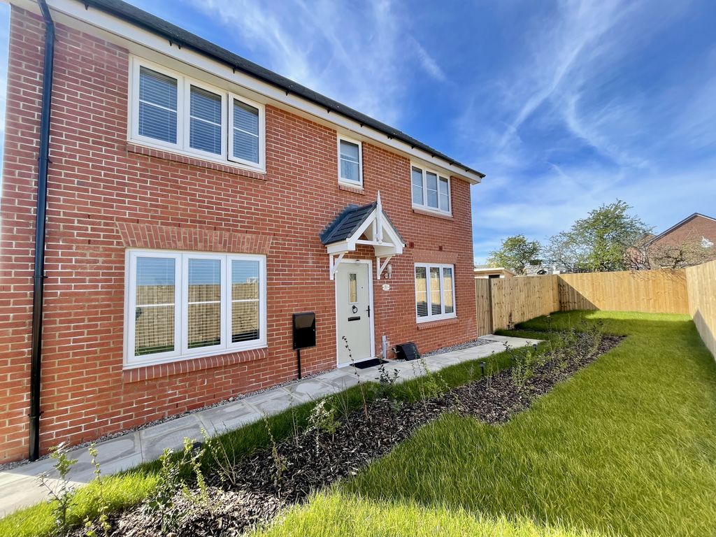 Property photo 1 of 21