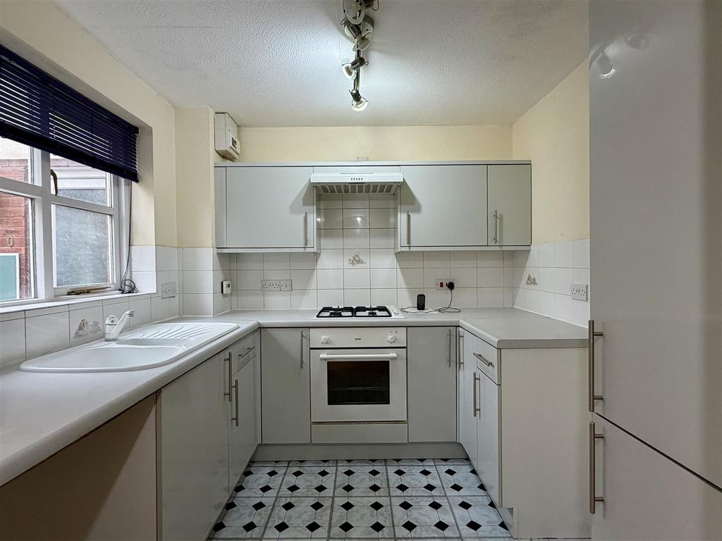 Property photo 3 of 16 Img_9444.Jpeg