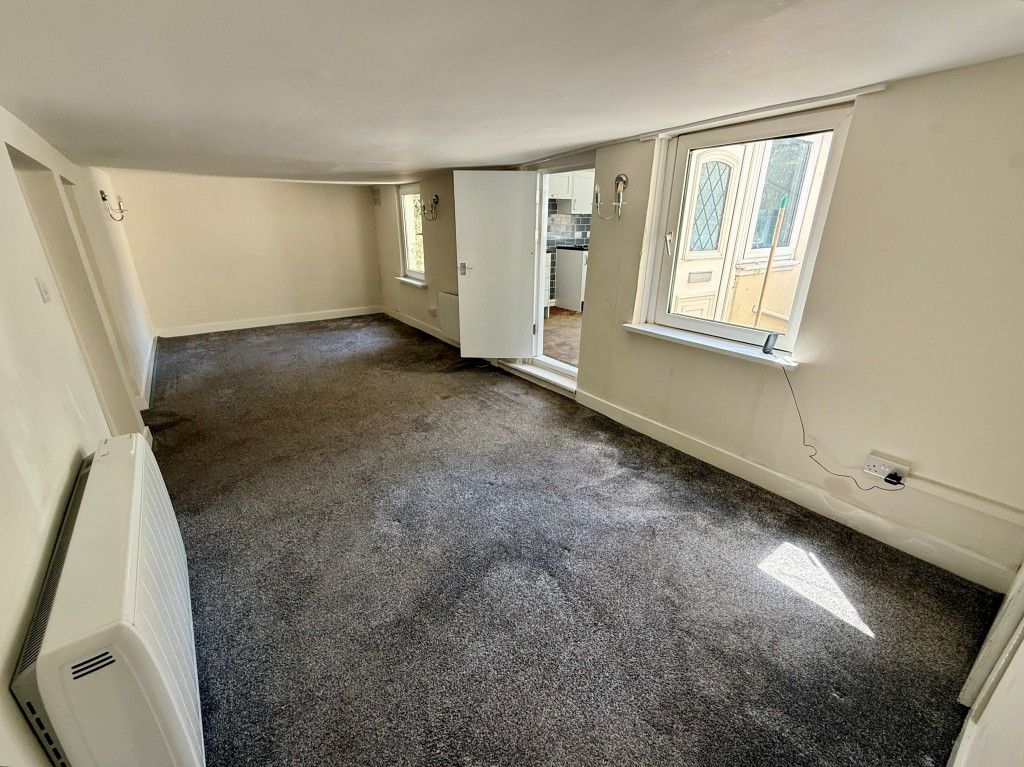 Property photo 3 of 17 Living/Dining Room
