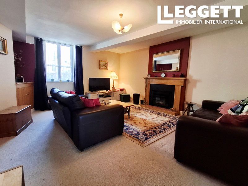Property photo 3 of 10
