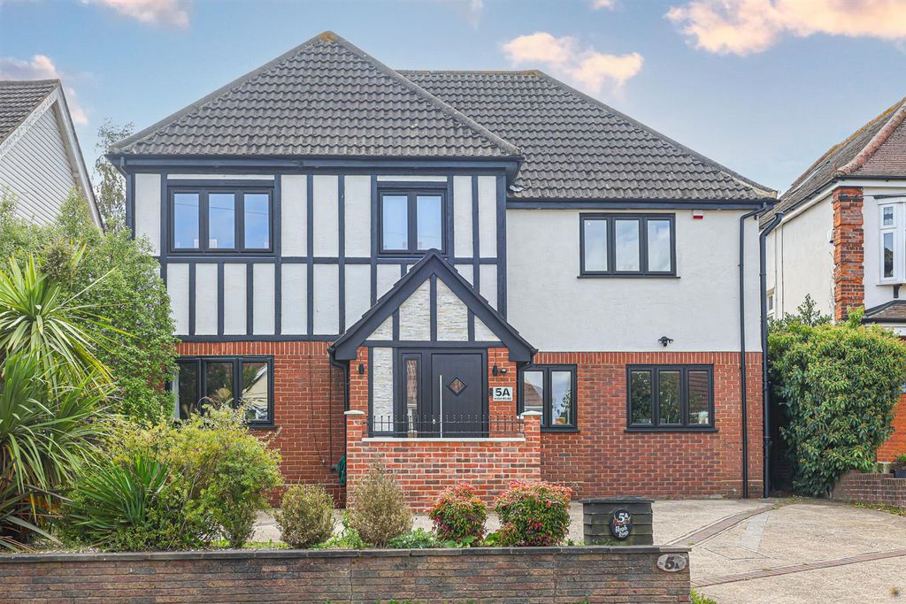 Property photo 1 of 36