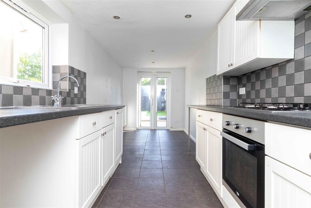 Property photo 3 of 13 Stdunnstans-9.Jpg
