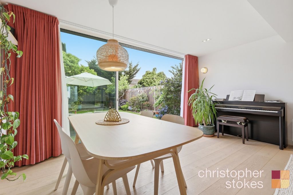 Property photo 3 of 29 5149885