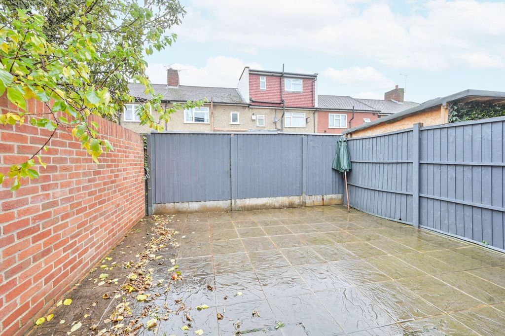 Property photo 3 of 15