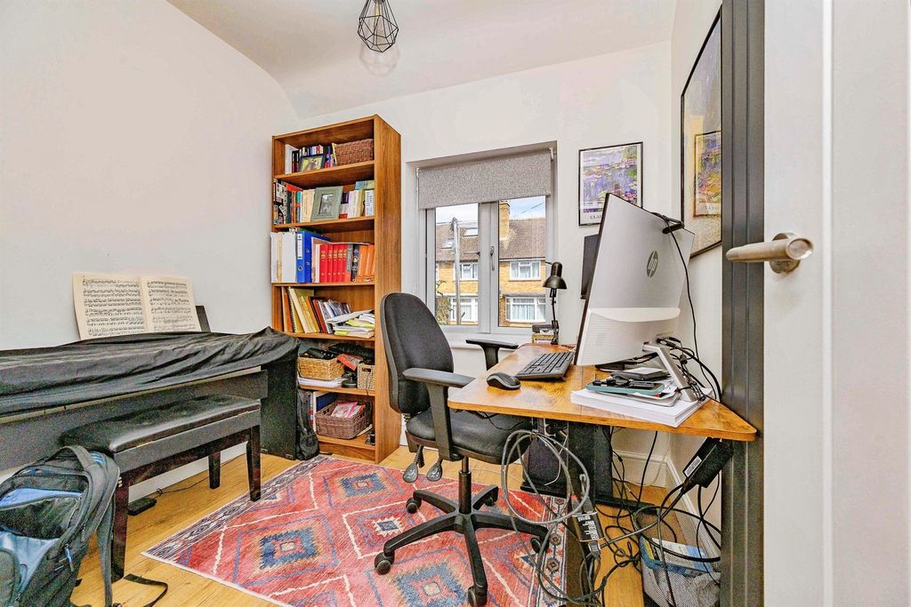 Property photo 3 of 17