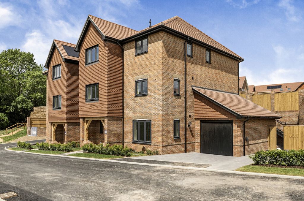 Property photo 2 of 24 1-6A0F0Eca01B63-1...