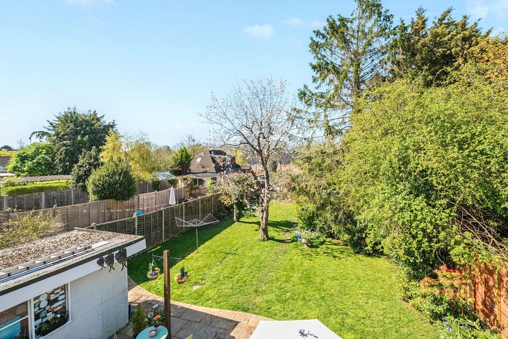 Property photo 2 of 19 Picture No. 34