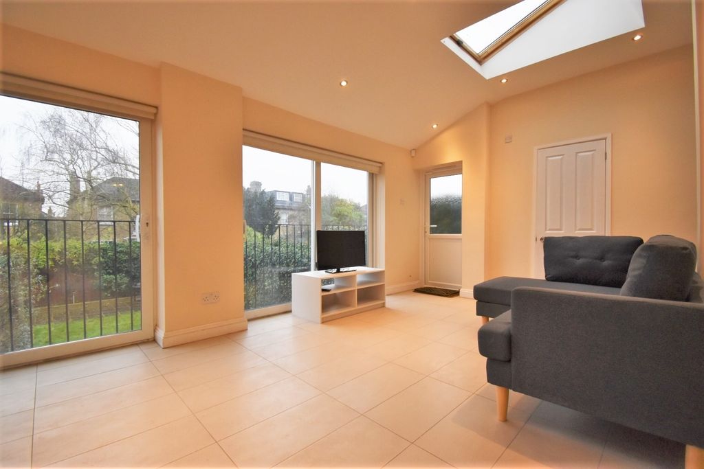 Property photo 3 of 9 Shared Living