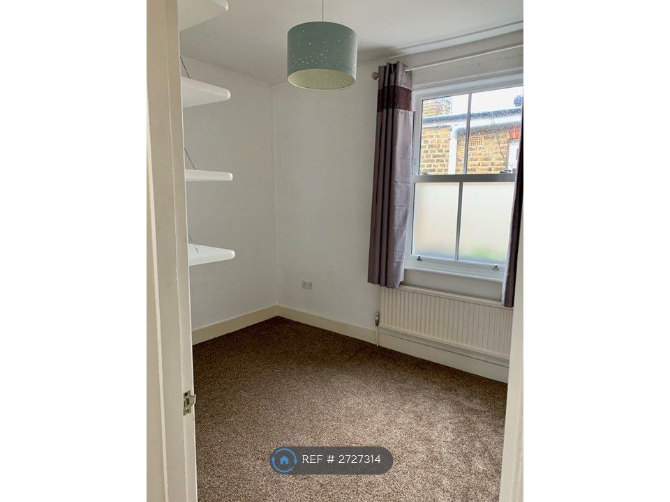 Property photo 2 of 5 2nd Bedroom