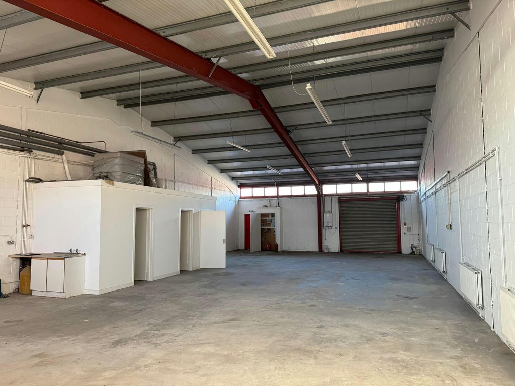 Property photo 2 of 4 Internal Cleaned.Jpg