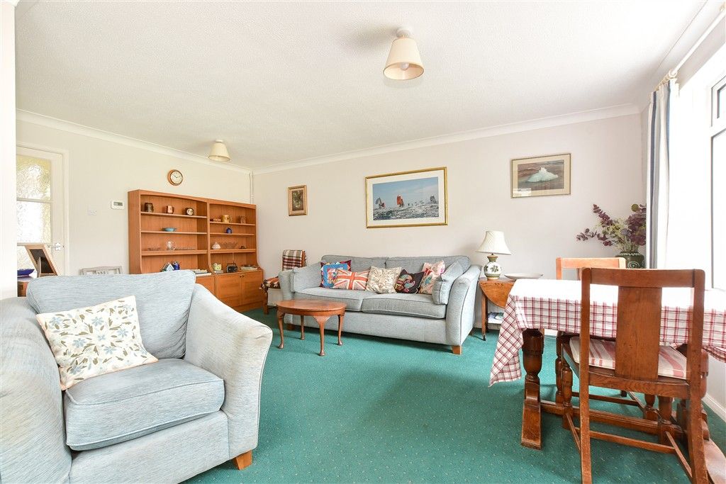 Property photo 3 of 10 Lounge/ Dining Room