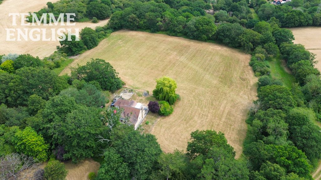 Property photo 2 of 31