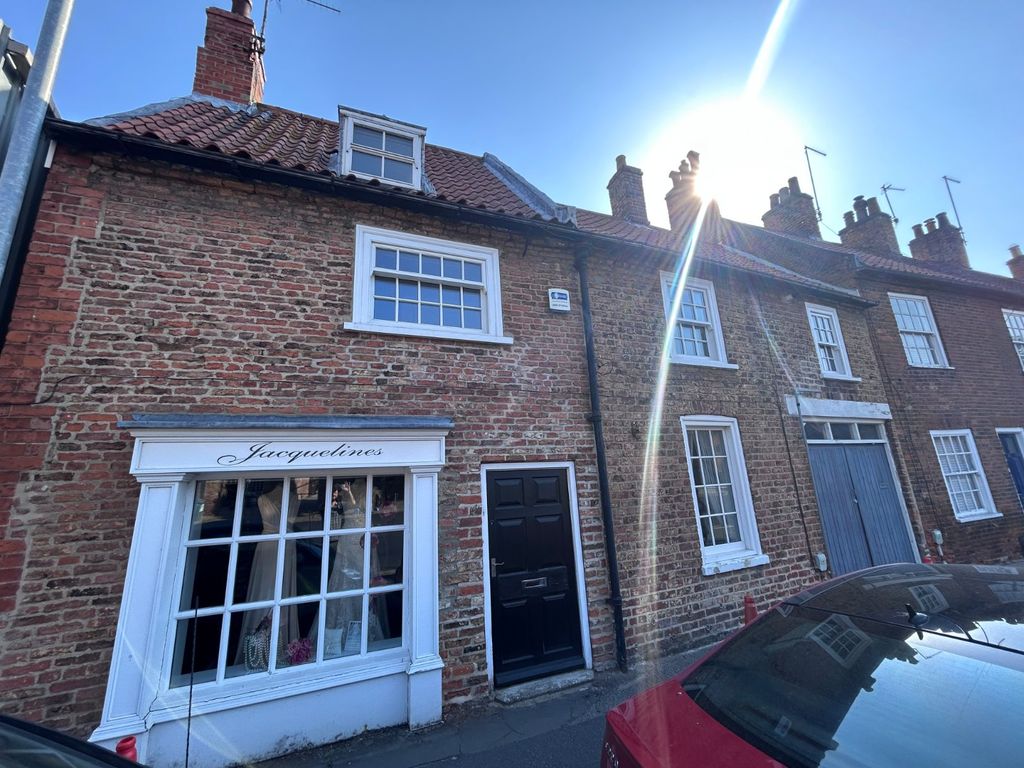 Property photo 1 of 11 External