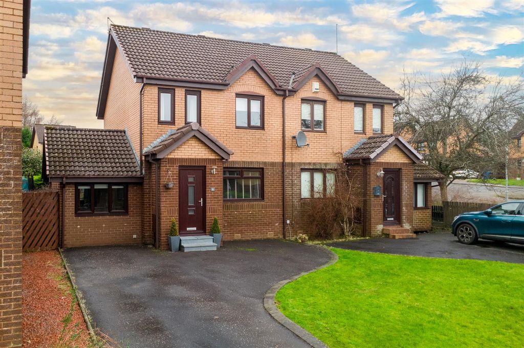 Property photo 1 of 16 Front.External.2.Jpg