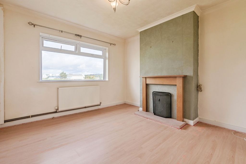 Property photo 2 of 17 Photo