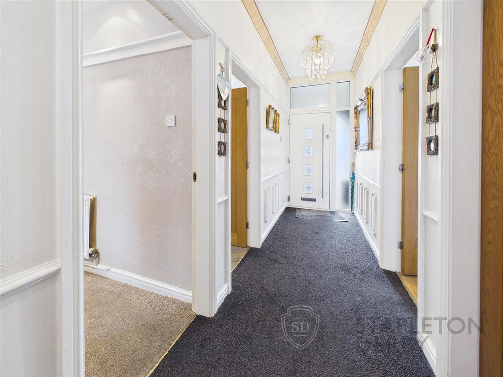 Property photo 3 of 18 Cam04645G0-Pr0097-Still006.Jpg