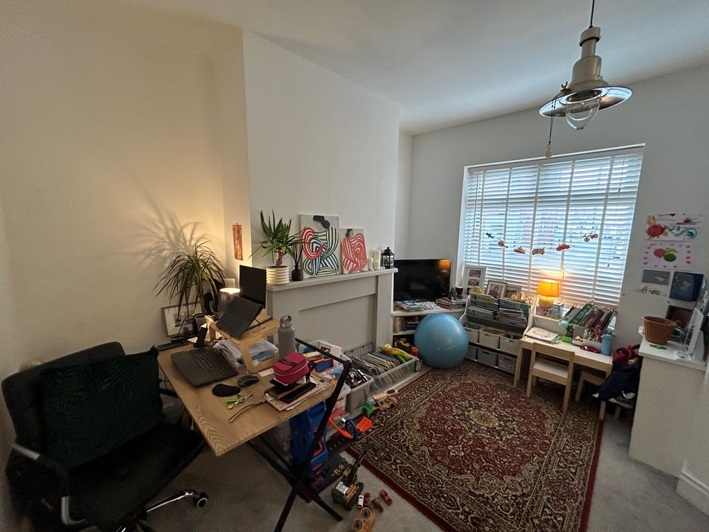 Property photo 3 of 8