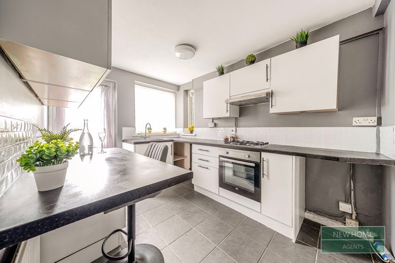 Property photo 3 of 18 Photo 7