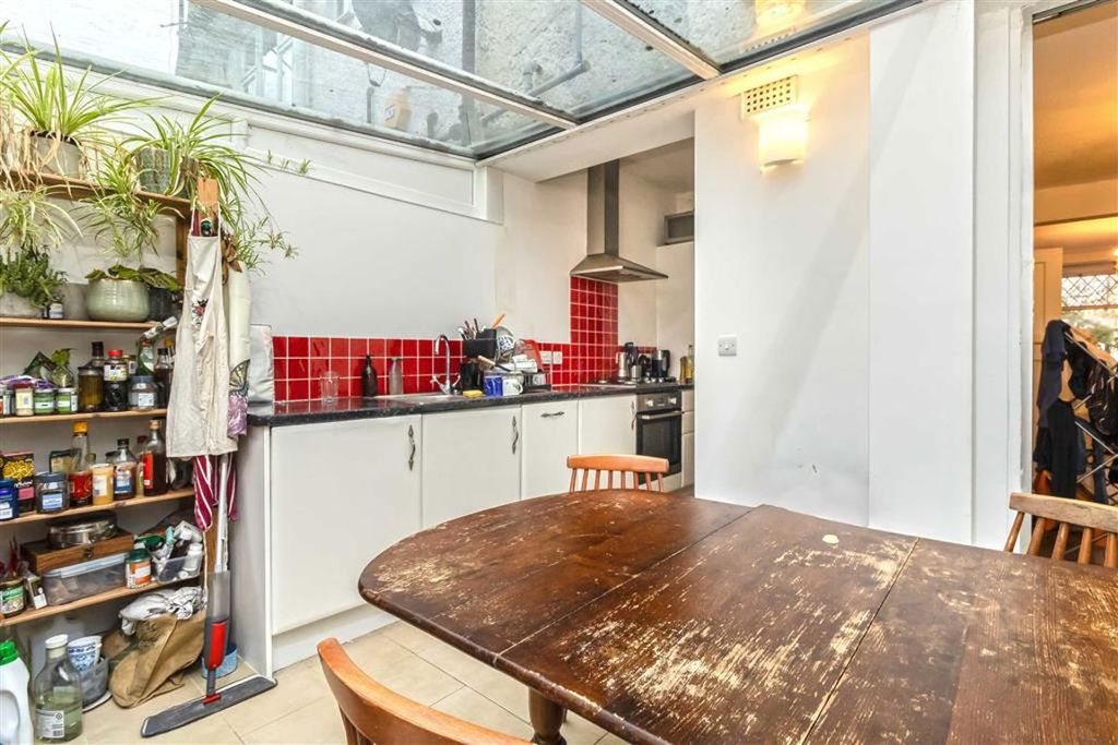 Property photo 3 of 7