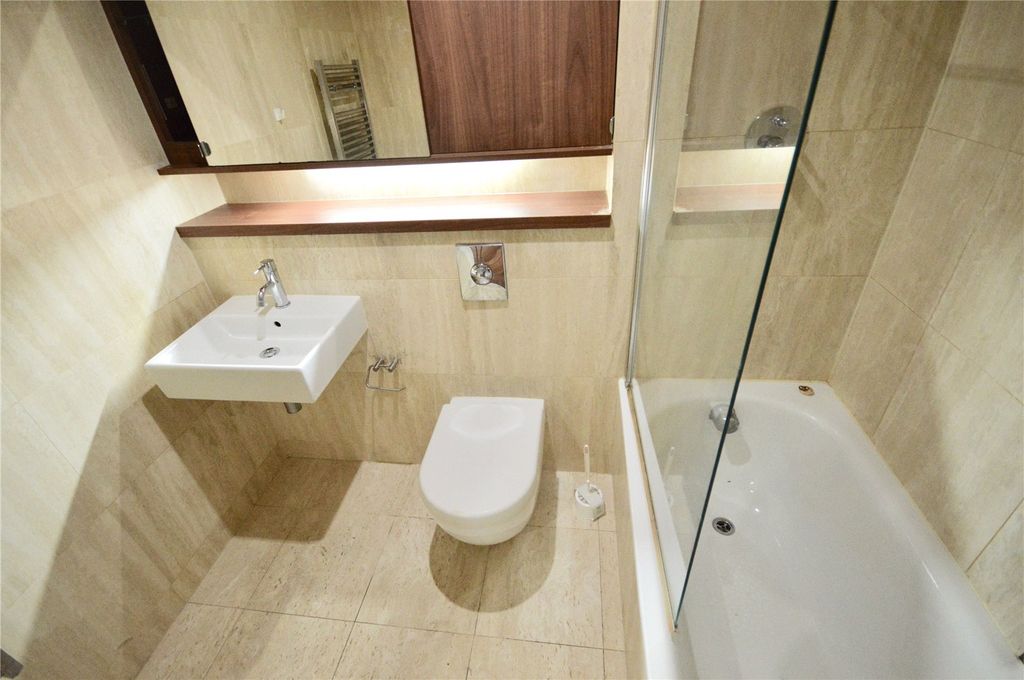 Property photo 3 of 7 Picture No. 14