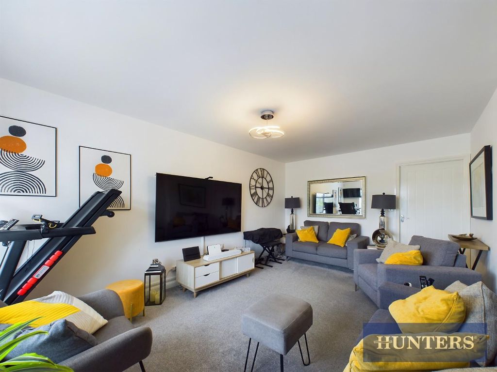 Property photo 2 of 16 Cam03696G0-Pr0111-Still017.Jpg