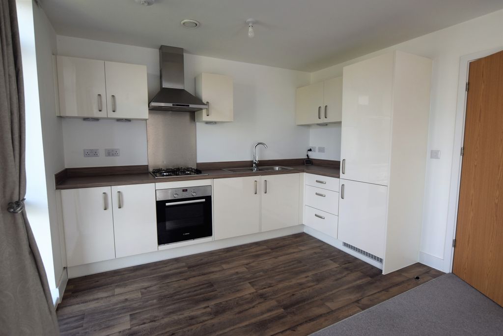 Property photo 3 of 10 Photo 03