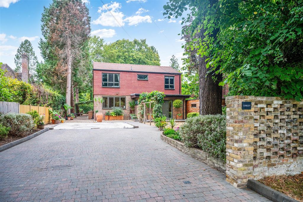 Property photo 1 of 35 Oakley- (12).Jpg
