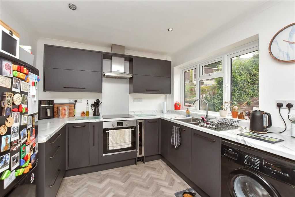 Property photo 2 of 10 Kitchen/Diner